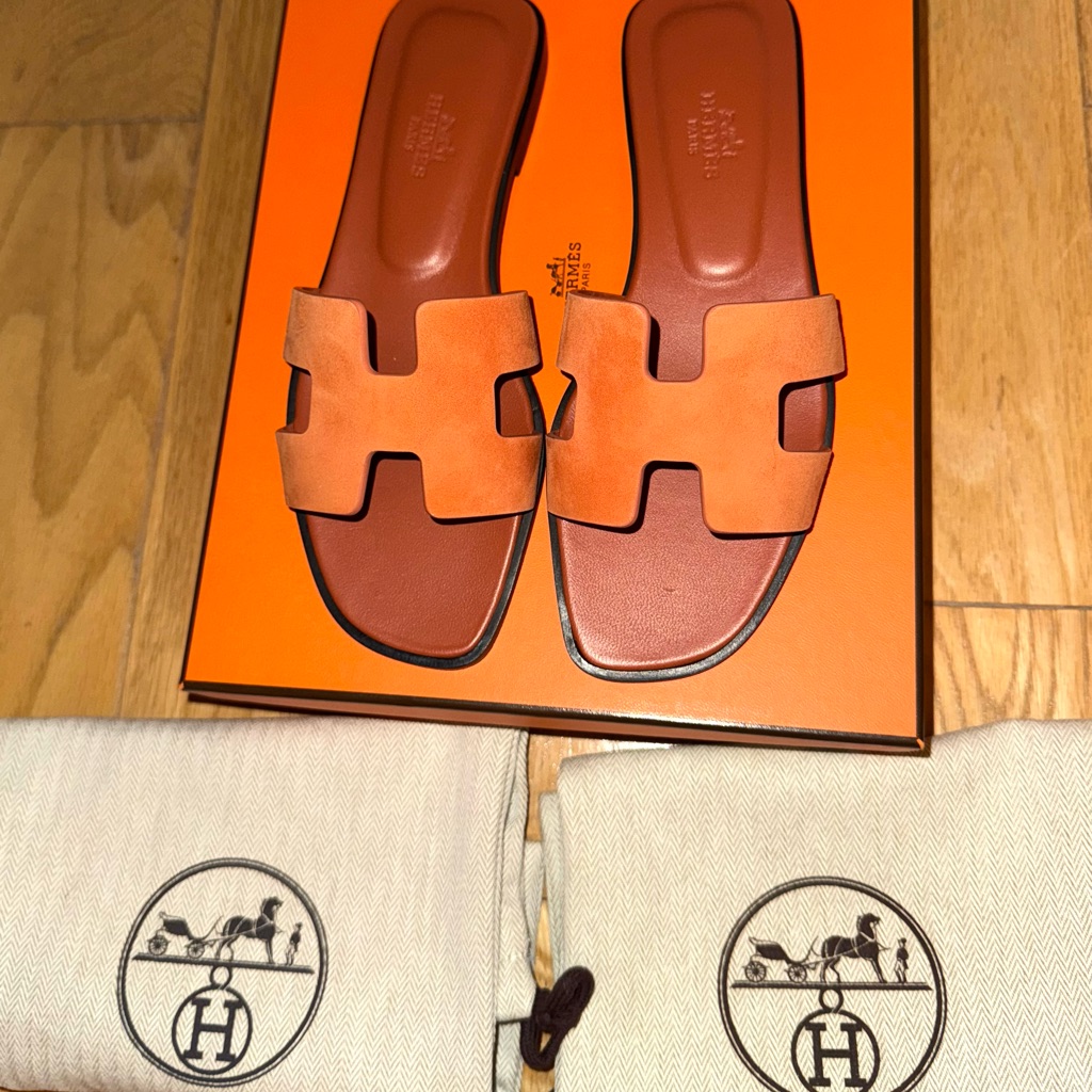 Herms Oran With Dust Bags And Box, Brand New!!